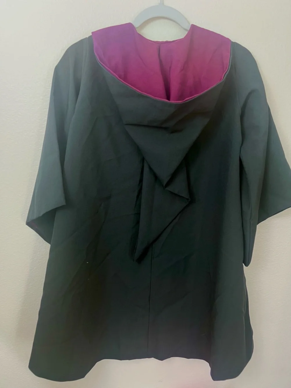 Universal Wizarding World Of Harry Potter Gryffindor Robe Cape Wand Pouch XXXXS - Picture 6 of 7